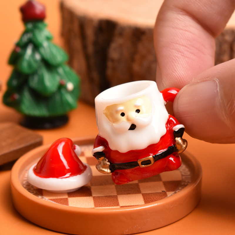 Mini Santa Teacup Ornament - R - огляд і ціна Resin Art And Craft